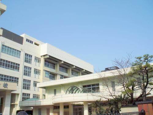 Primary school. Ushida 600m up to elementary school (elementary school)