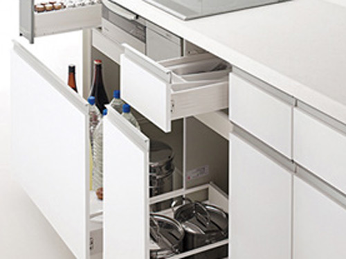 Kitchen.  [Slide storage] Under the sink, Equipped with a variety of slide storage, such as under the stove. Storage capacity is also a plenty, Cleaning is easy things easy to remove. (Same specifications)