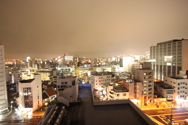 Other common areas. Night view from the rooftop observatory is this street romantic ☆