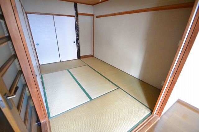 Living and room.  ☆ Please spend your time unwind in the Japanese-style room ☆