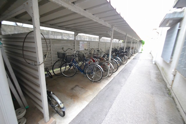 Other common areas.  ☆ Is a bicycle parking lot ☆