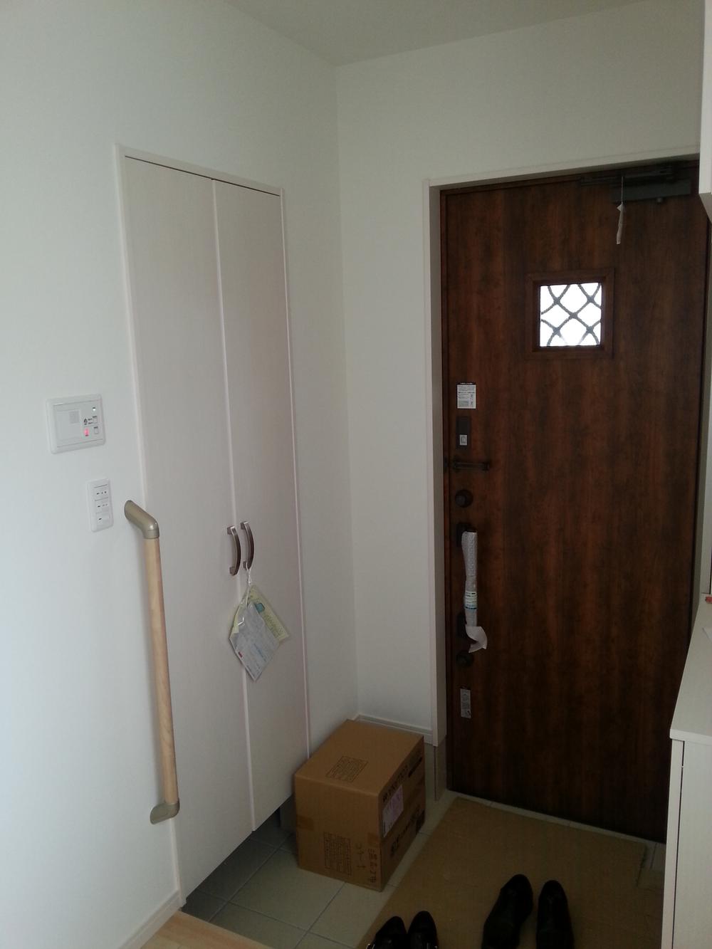 Entrance. Local (10 May 2012) shooting