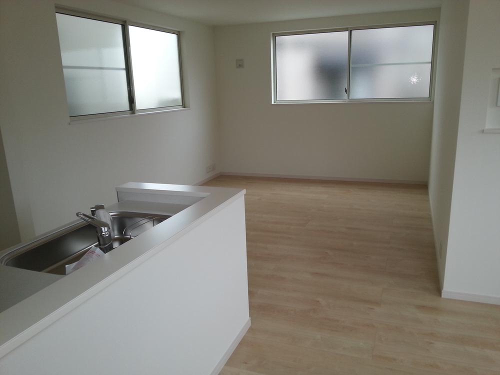 Living. Spacious living room! 