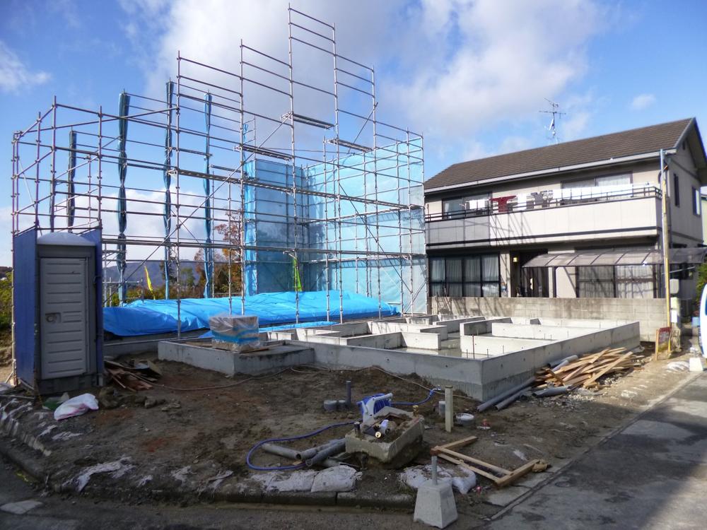 Local appearance photo. Local (11 May 2013) Shooting