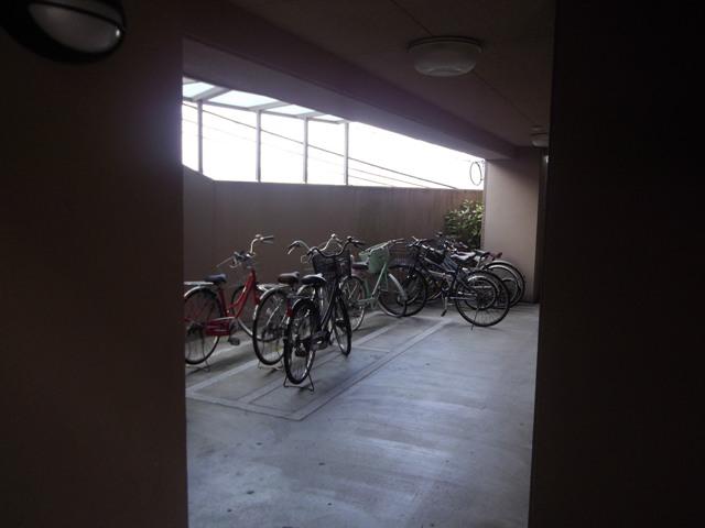 Other. Common area (parking lot)