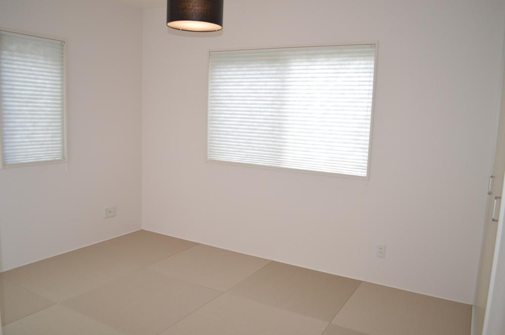 Non-living room. Indoor (11 May 2013) Shooting