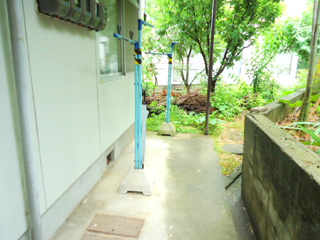 Garden. It is surrounded by green ☆