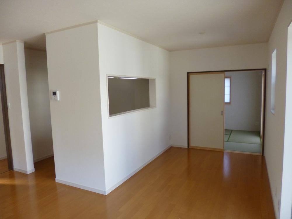 Living. (July 2013) Shooting