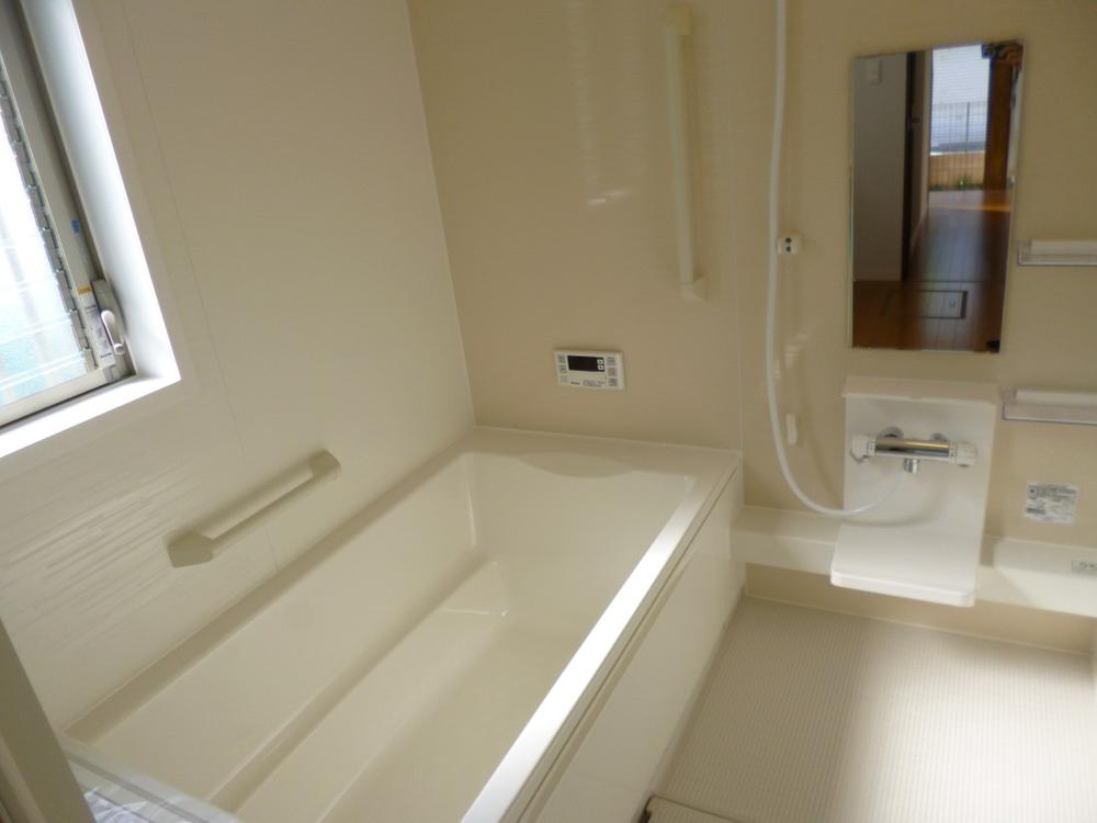 Bathroom. (July 2013) Shooting