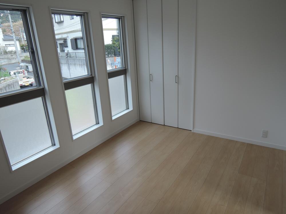 Non-living room. Indoor (11 May 2013) Shooting