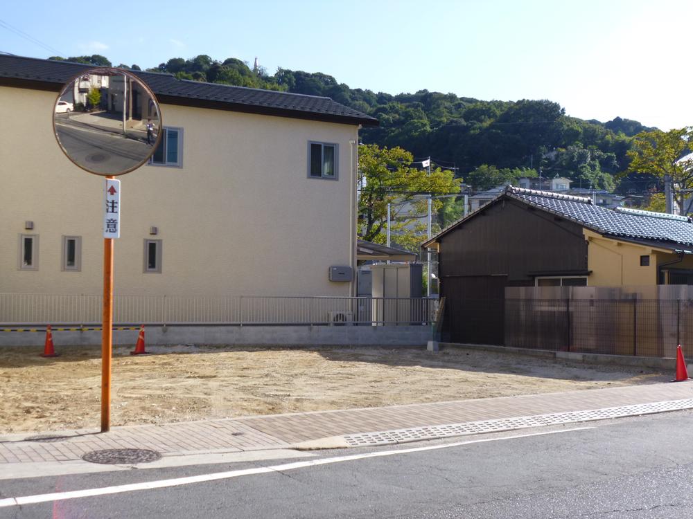 Local appearance photo. Local (10 May 2013) Shooting