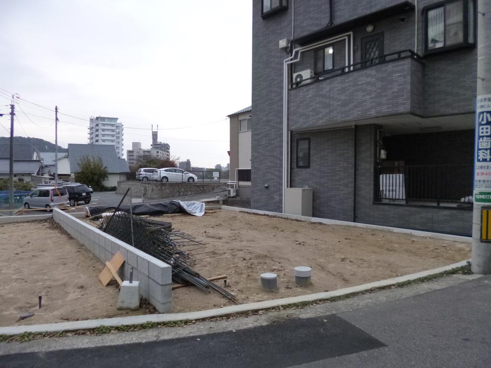 Local appearance photo. Local (12 May 2013) Shooting