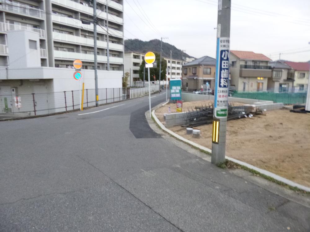 Local photos, including front road. Local (12 May 2013) Shooting