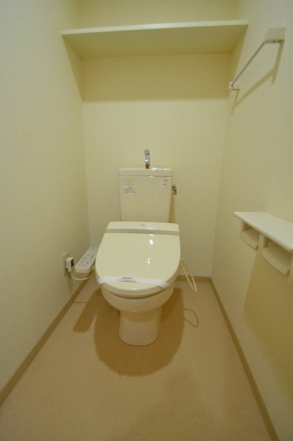 Toilet.  ☆ Washlet is fully equipped restroom ☆