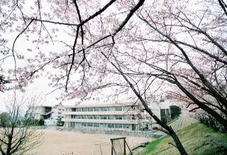 Junior high school. 1649m to Hiroshima Municipal Tosaka junior high school
