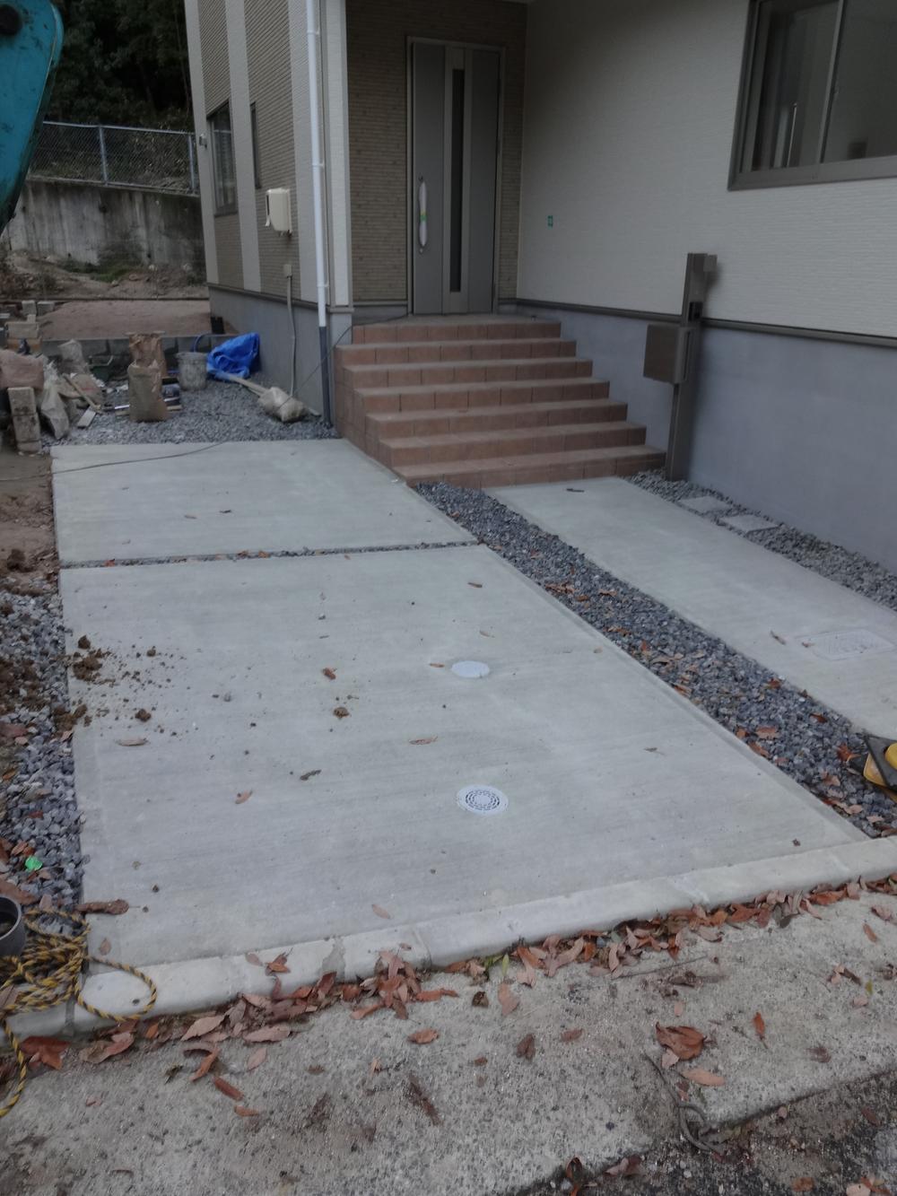 Parking lot. Local (12 May 2013) Shooting