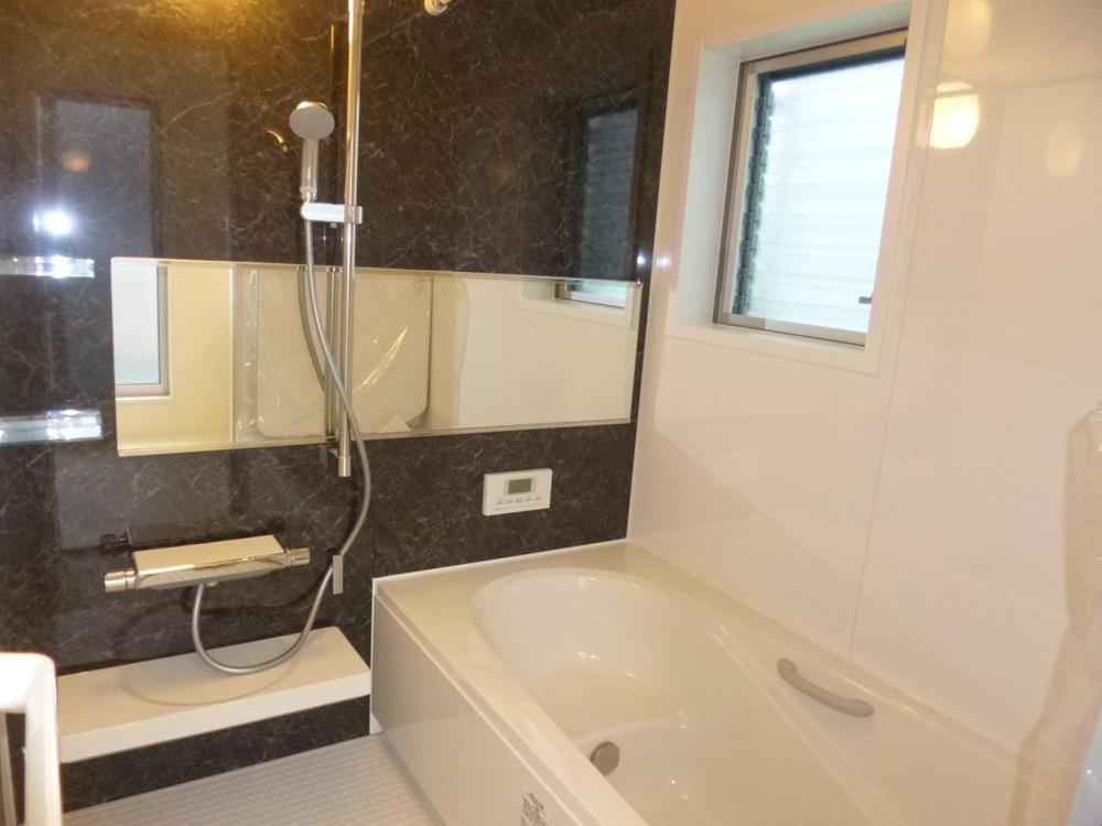 Bathroom. (October 2013) Shooting