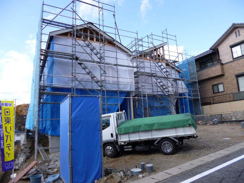 Local appearance photo. Local (11 May 2013) Shooting