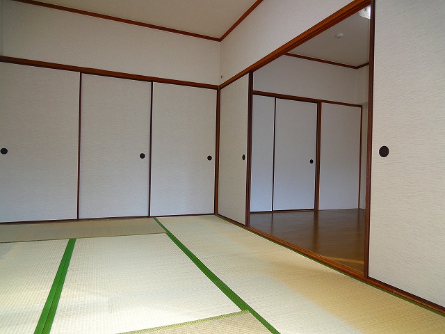 Living and room.  ☆ Your time leisurely unwind in the Japanese-style room ☆