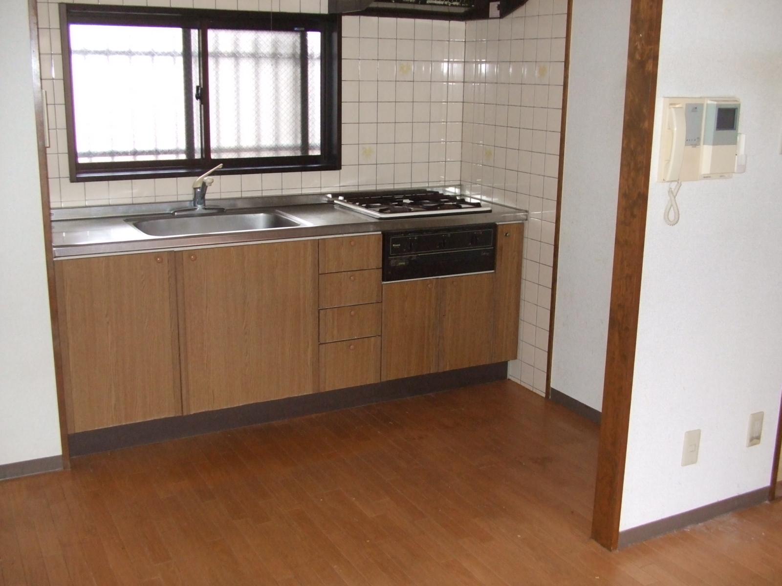 Kitchen.  ※ Photo does not use a separate room.