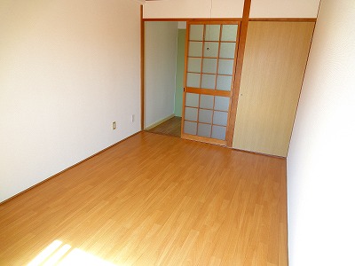 Living and room.  ☆ It is the flooring of the room ☆