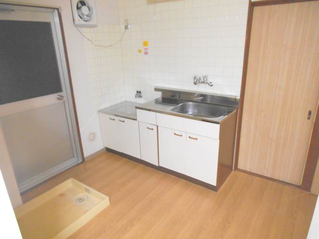 Other room space. Easy kitchen space also use in quite spread