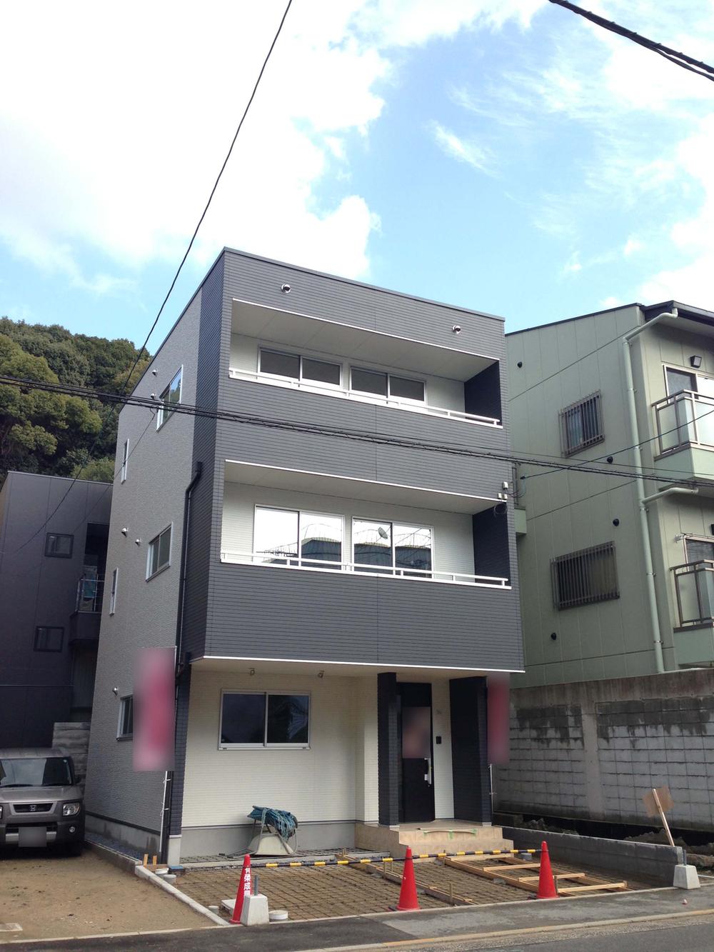 Local appearance photo