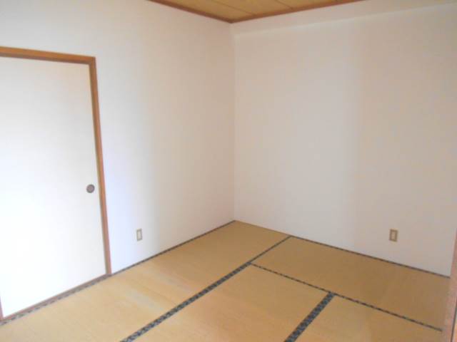 Other. Point of slowly be Japanese-style room also recommended