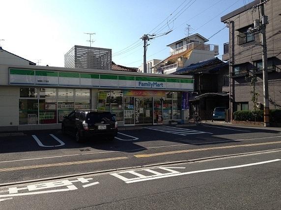 Convenience store. 485m to FamilyMart Minamimachirokuchome shop