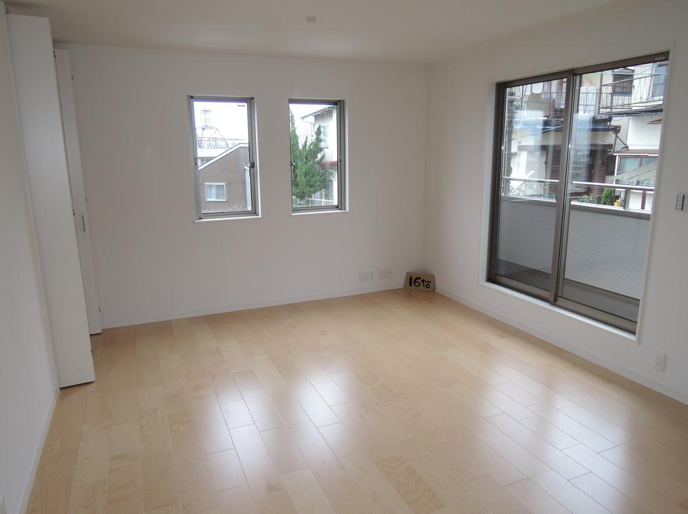 Living. Indoor (11 May 2013) Shooting