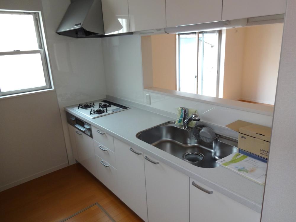 Kitchen. Room (August 2013) Shooting