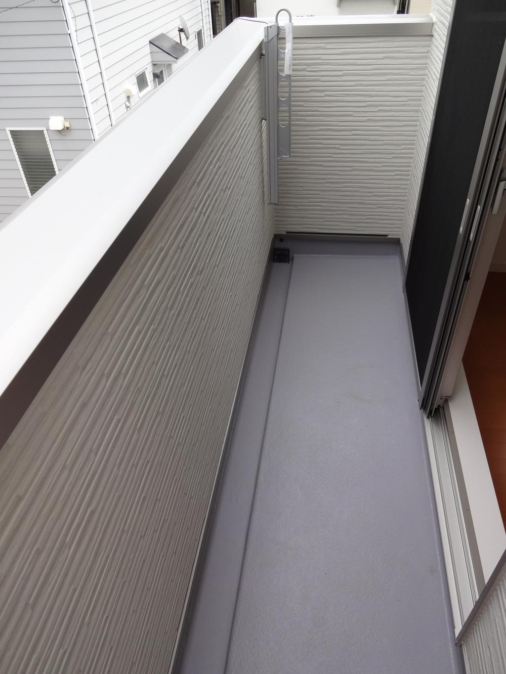 Balcony. Local (August 2013) Shooting