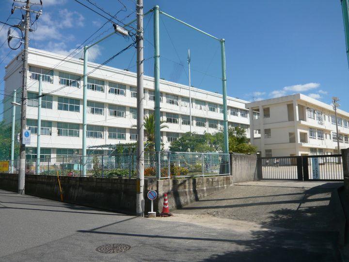 Primary school. 1086m to Hiroshima Tatsumidori cho Elementary School