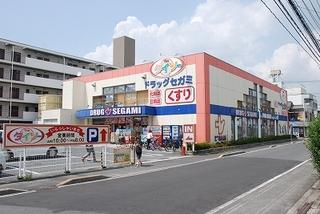 Drug store. Drag Segami to Shinonome shop 385m