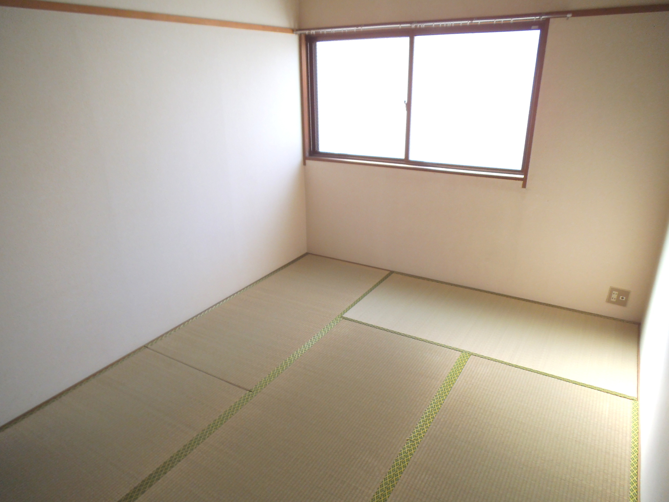 Other room space. Space of tatami also Omotegae already is relaxation! Japanese-style room is also recommended