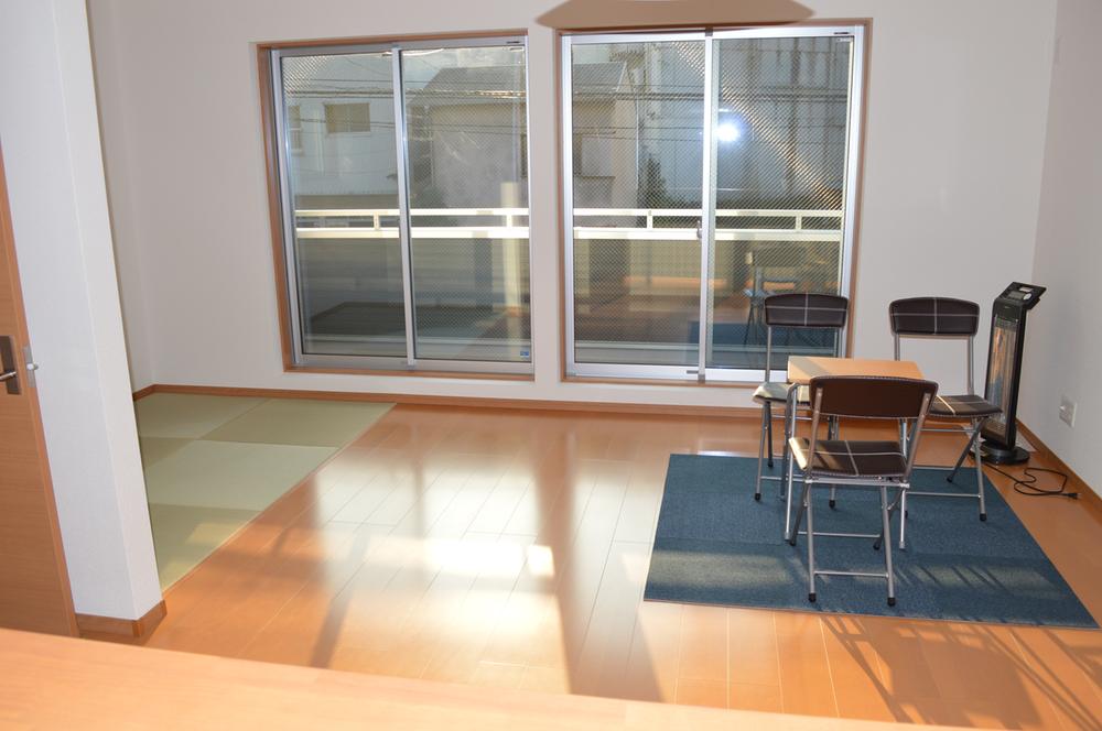 Living. Indoor (12 May 2013) Shooting