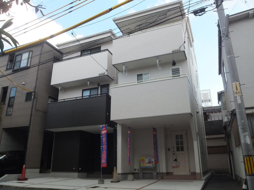 Local appearance photo. Local (September 2013) Shooting