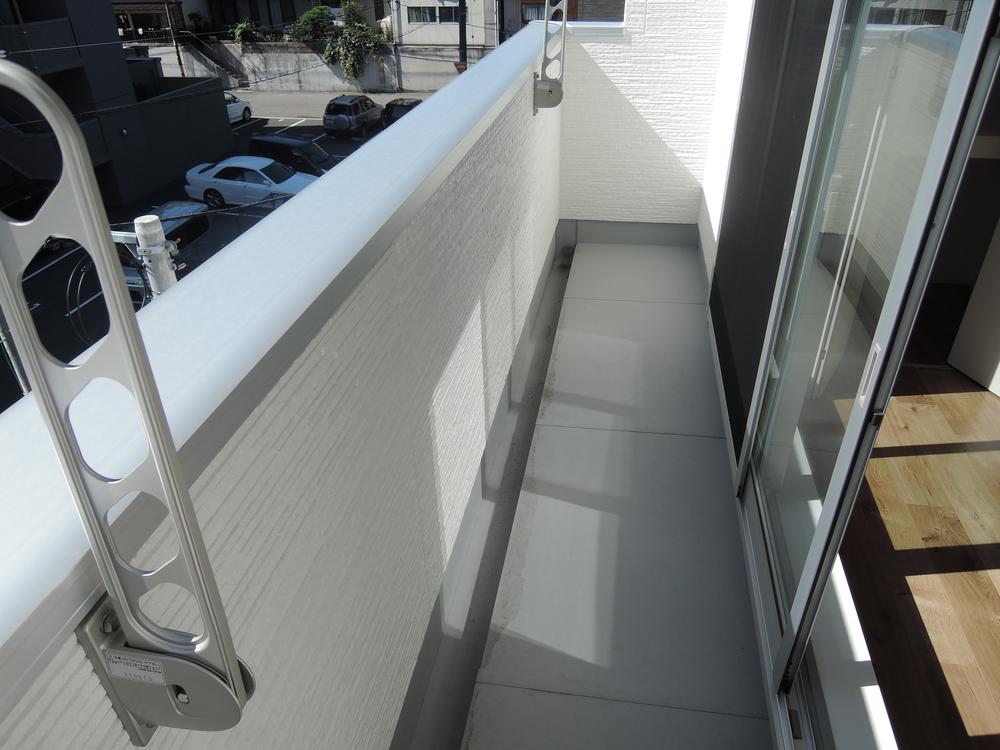 Balcony. Indoor (10 May 2013) Shooting