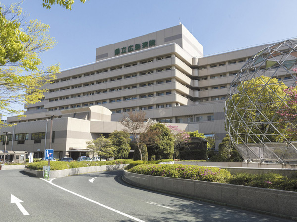 Surrounding environment. Hiroshima Prefectural Hospital (8-minute walk / About 590m)