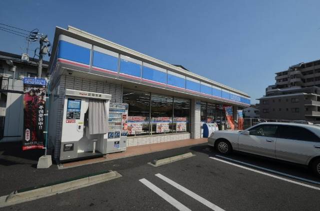 Convenience store. 372m until Lawson Hiroshima Nihoshin-cho (convenience store)