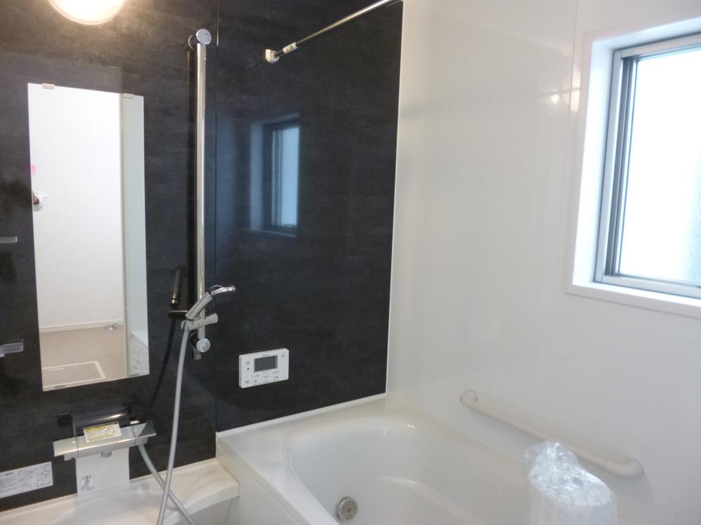 Bathroom. (August 2013) Shooting