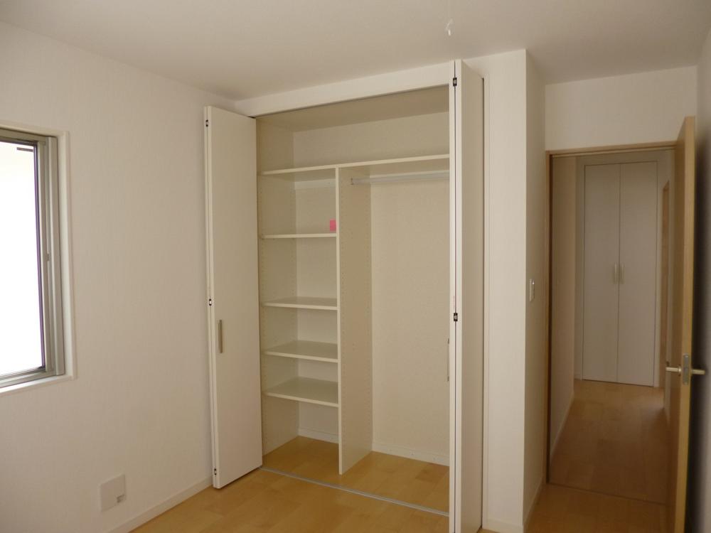 Non-living room. (August 2013) Shooting