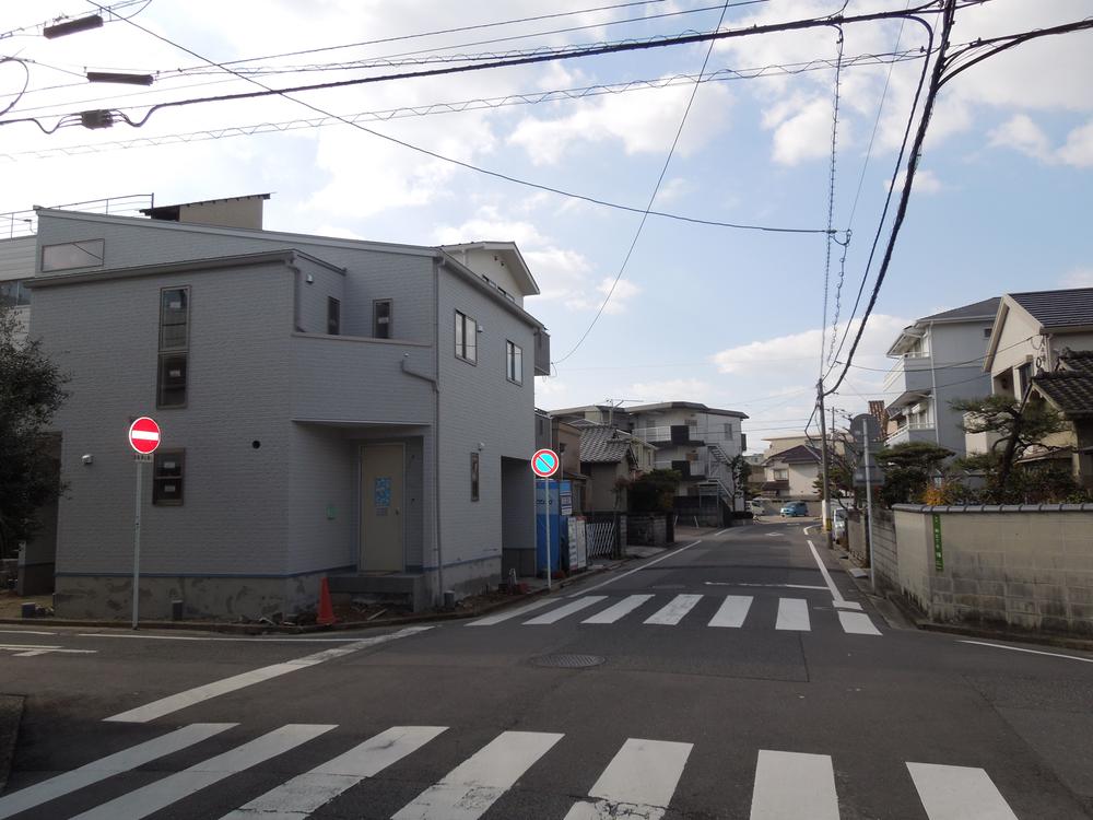 Local photos, including front road. Local (12 May 2013) Shooting