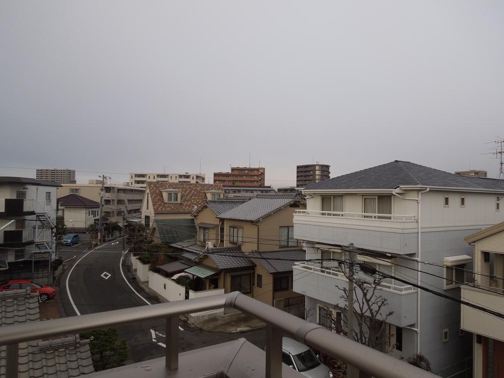 View photos from the dwelling unit. View from the site (December 2013) Shooting