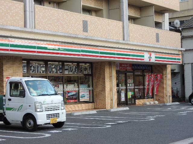 Convenience store. 210m to Seven-Eleven Hiroshima Ujina street shop