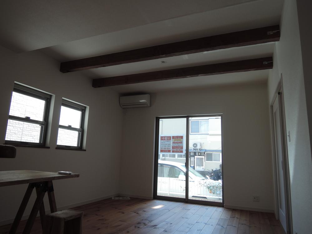 Living. Indoor (12 May 2013) Shooting