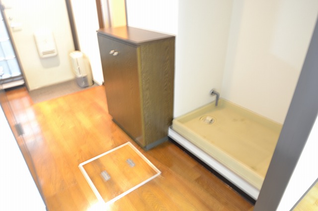 Other Equipment.  ☆ Is Indoor Laundry Area ☆