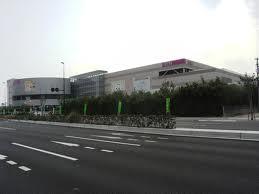 Shopping centre. 769m until ion Ujina shopping center