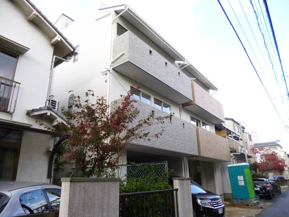 Local appearance photo. (November 2013) Shooting