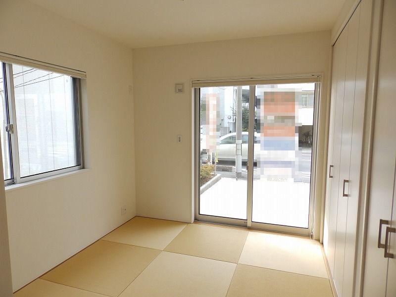 Non-living room. The first floor 4.5 mat Japanese-style room